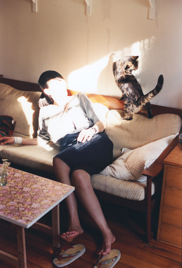 爱游戏资讯-球场外的感人故事：运动员的公益行动，运动员做公益