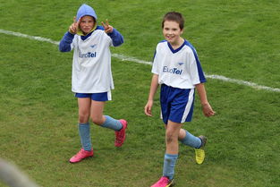 爱游戏游戏平台-足球文化交流：不同国家之间的友谊比赛，足球国际友谊赛是什么意思